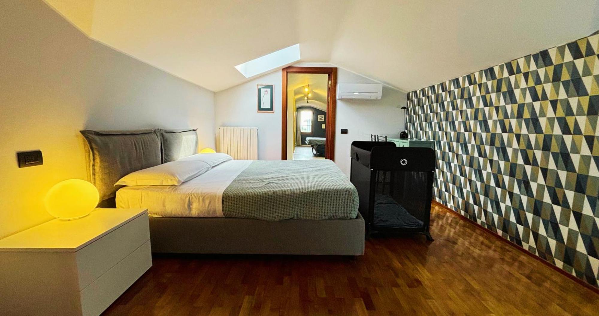 Casa Ceruti Bed & Breakfast Villa Guardia Exterior photo