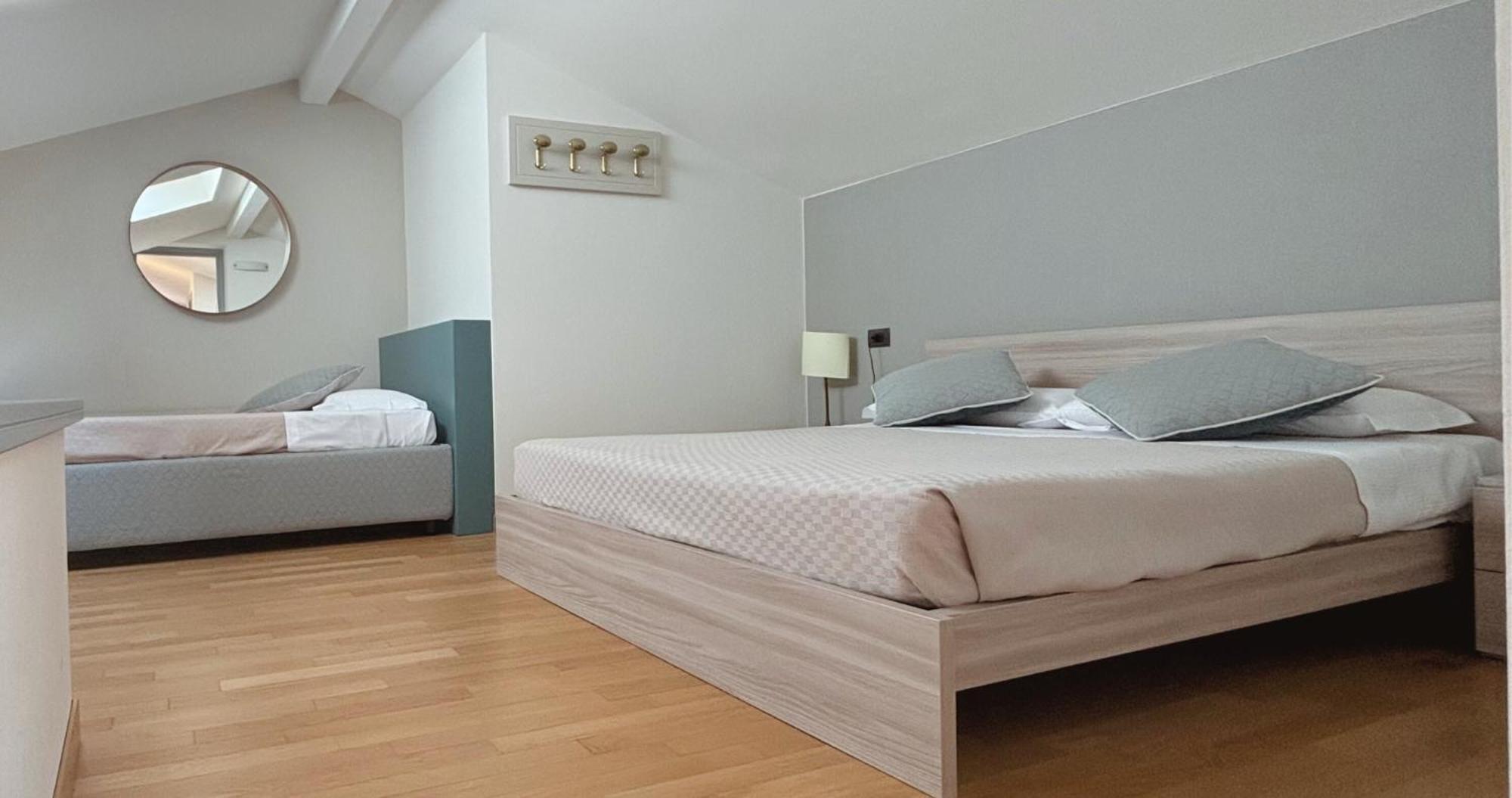 Casa Ceruti Bed & Breakfast Villa Guardia Exterior photo
